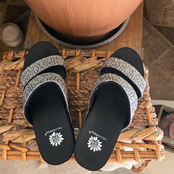 Silver Women's Wedge Sandals By YELLOWBOX Look Brand New!!! - Picture 4 of 6